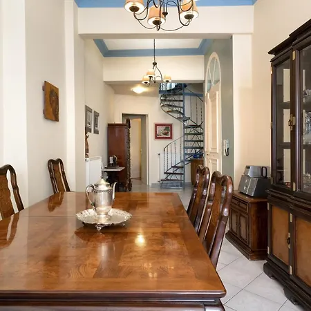 Villa127 * Atina